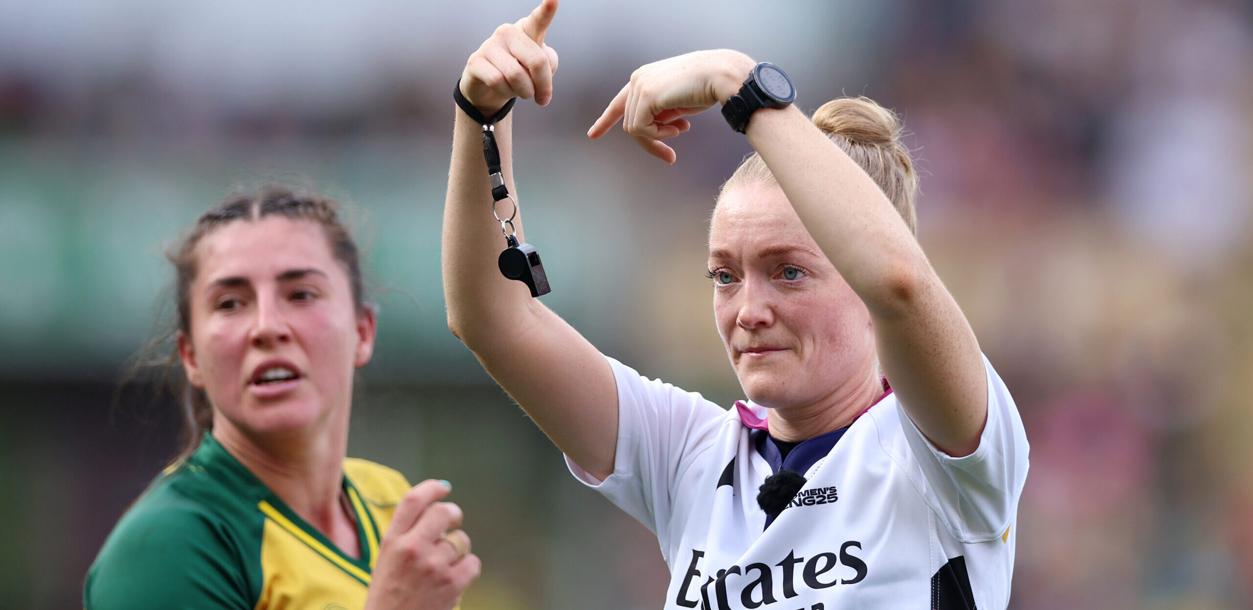 Hollie Davidson receives World Rugby Referee Award - Scottish Rugby